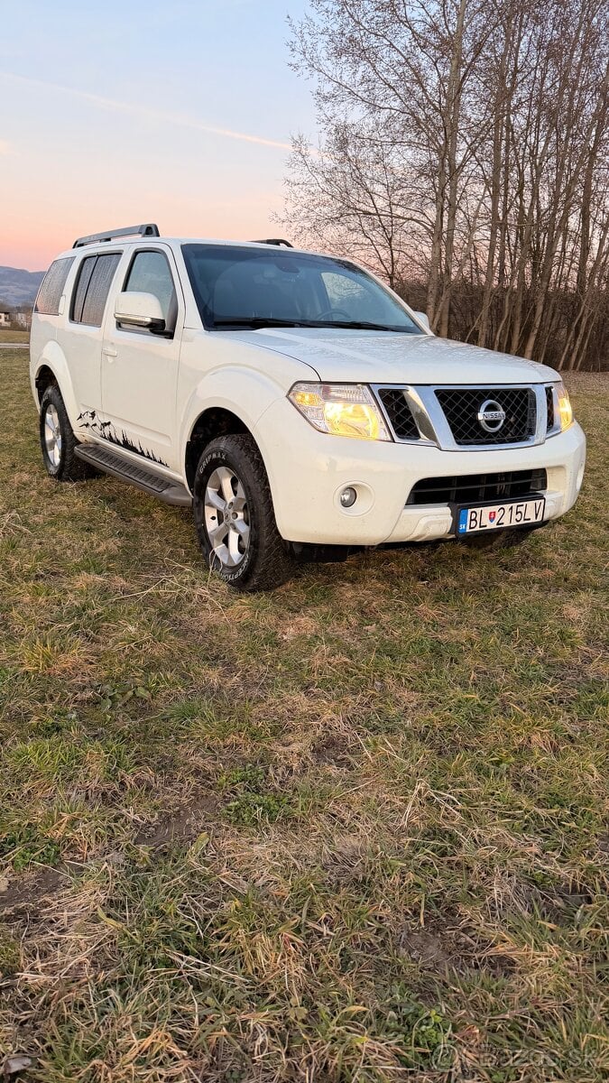 nissan pathfinder