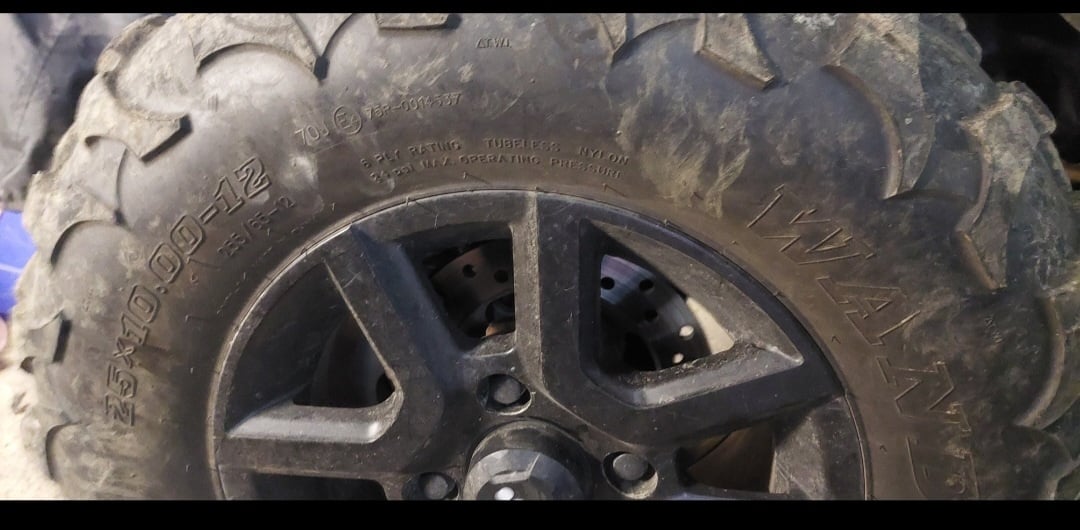 Predam pneu 25x10-12