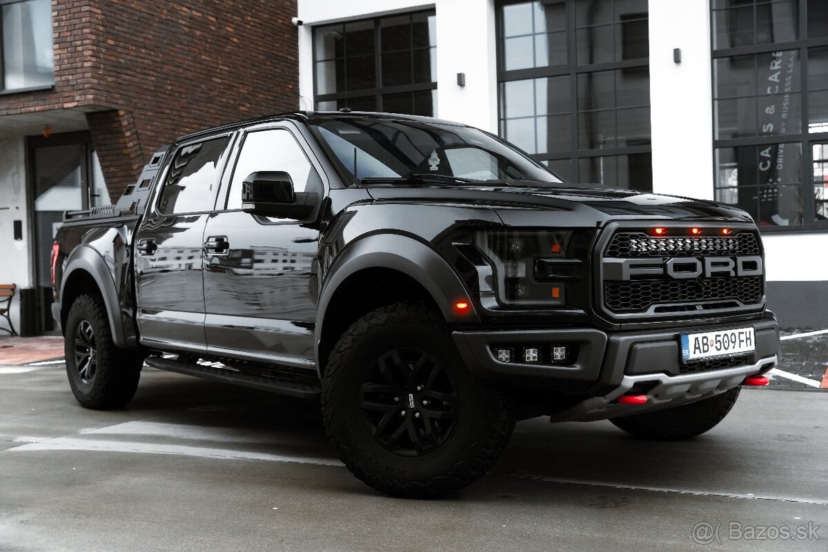 Ford F-150 RAPTOR