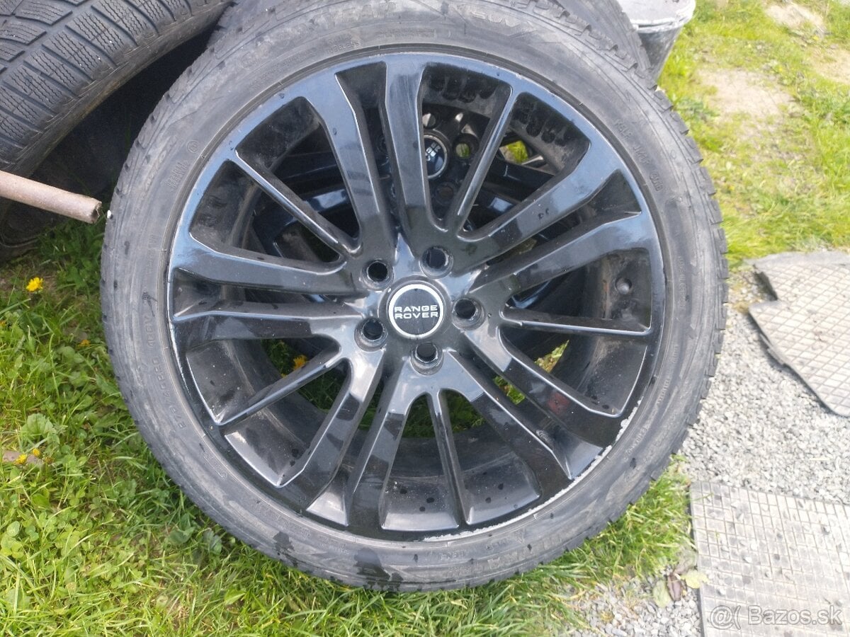 Vymením 275/40r20 za R19 range rover sport