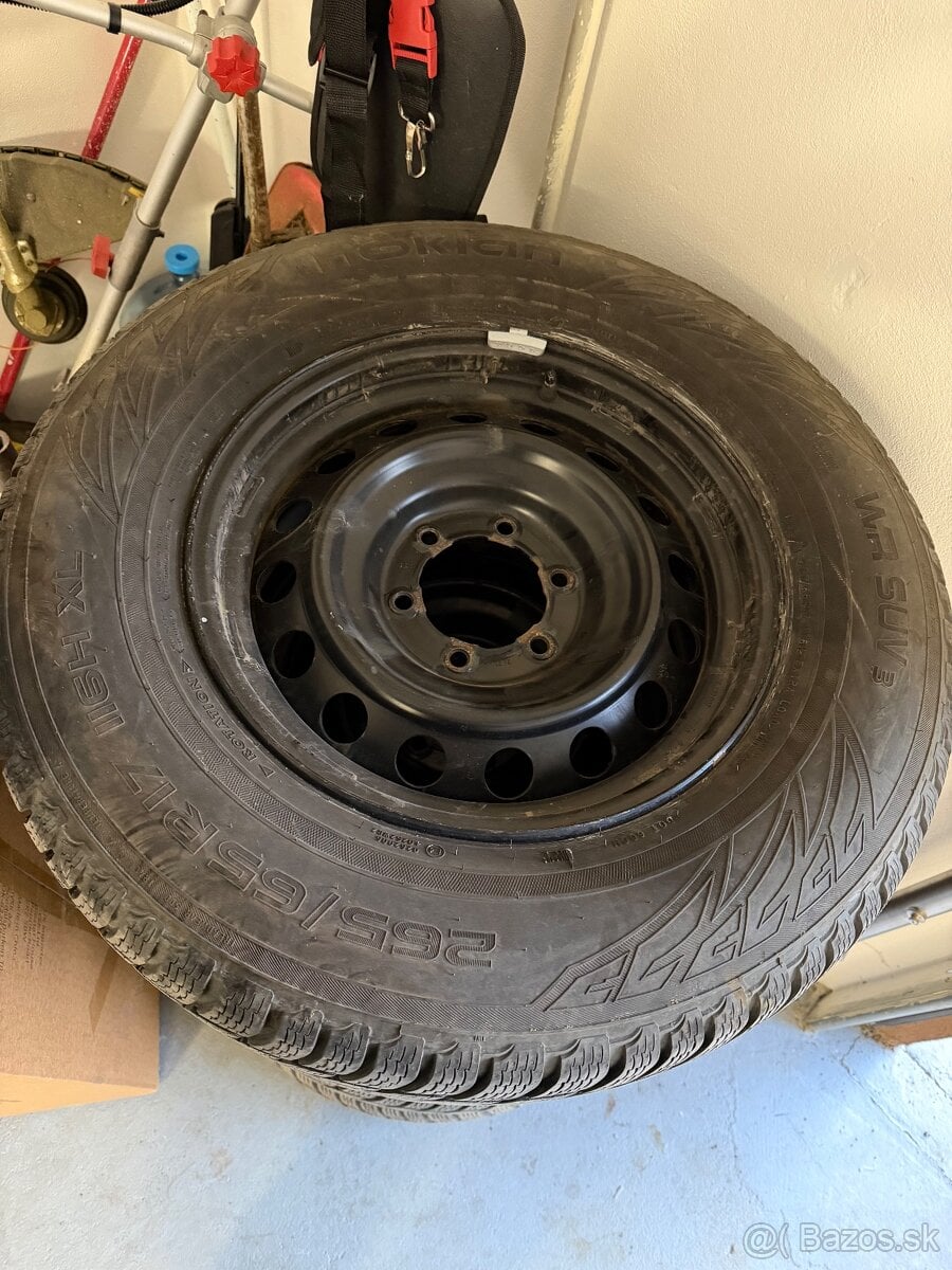 Hilux 17" ocelové disky + zimné pneumatiky