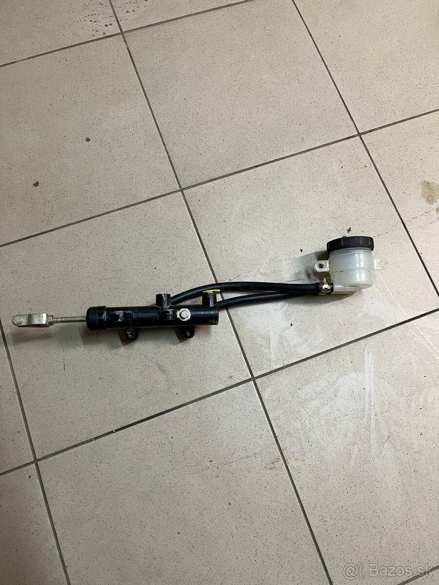 Hlavný brzdový valec cf moto x8