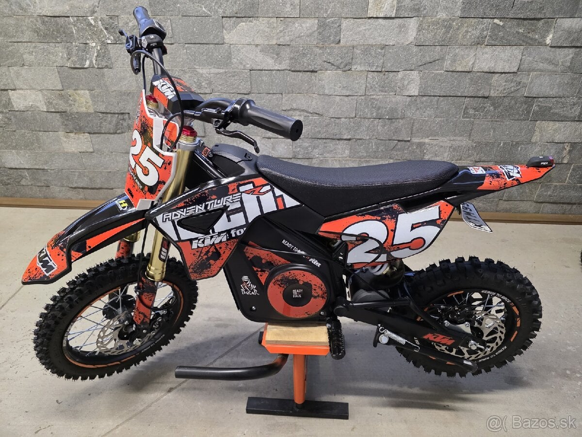 Elektrická motorka HECHT 59100