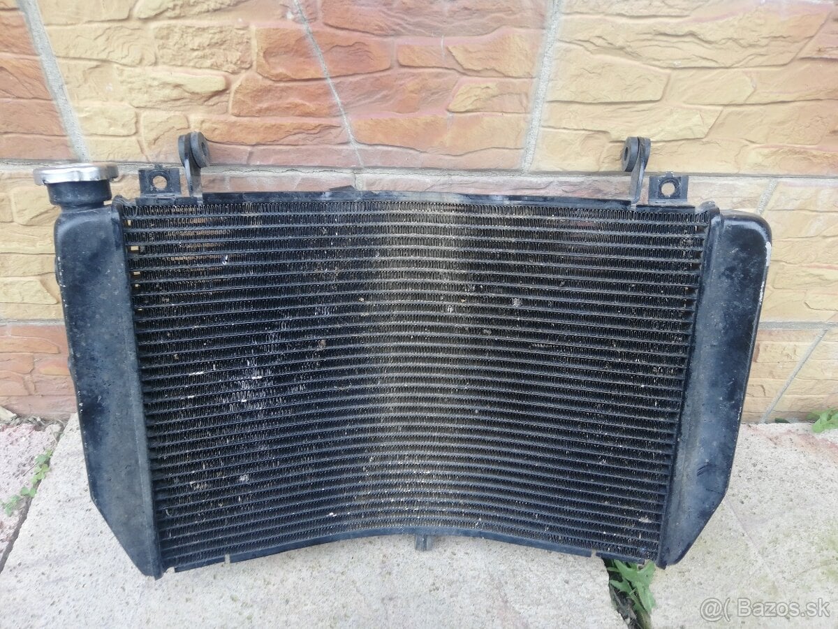 Chladic Yamaha R1 BIG BANG