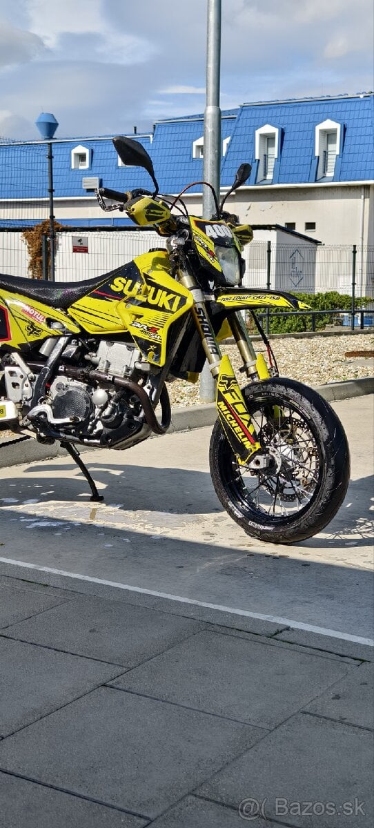 Suzuki DRZ400SM
