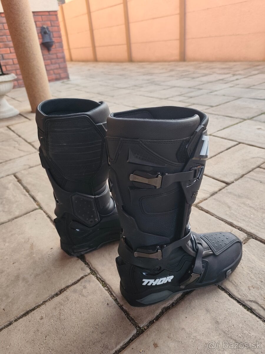 Nové Čižmy THOR RADIAL black