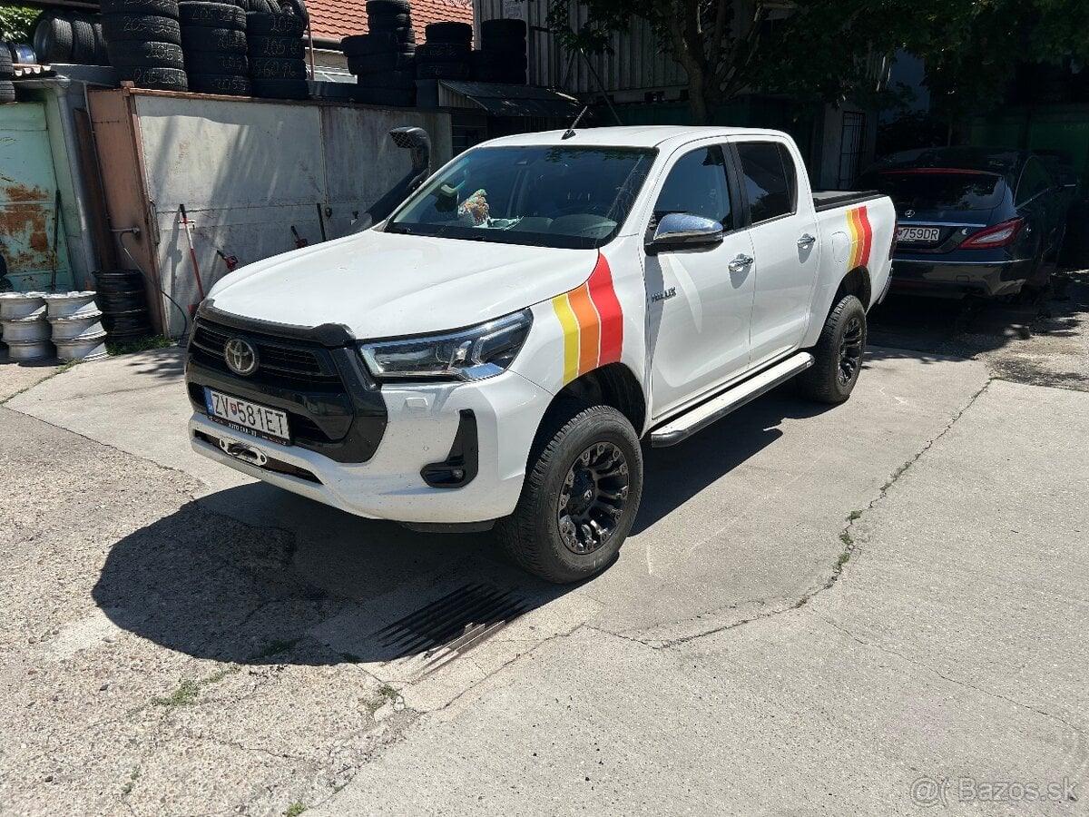 Toyota Hilux 2.8-150kW-automat