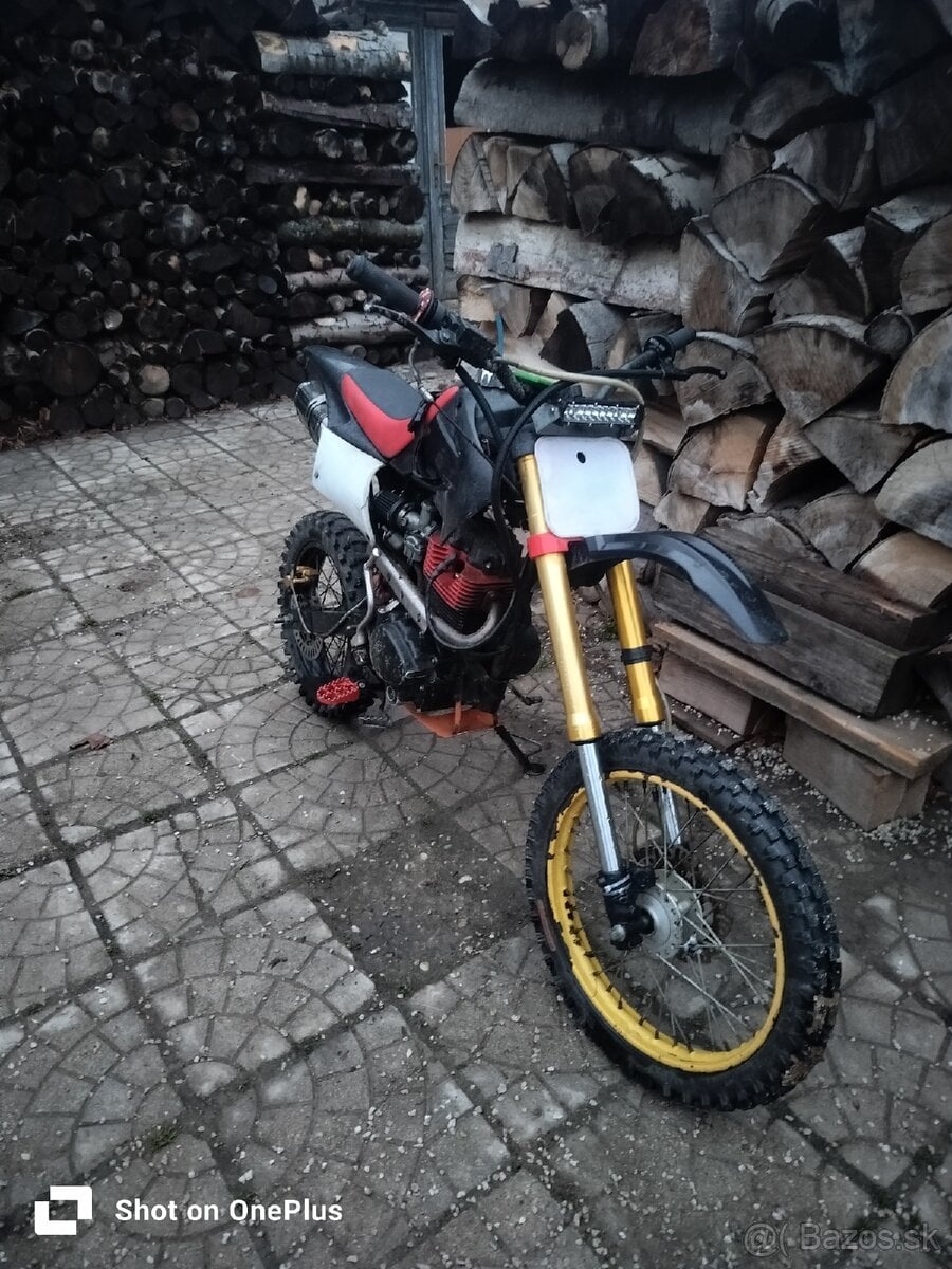 Cross locin lifan 250ccm