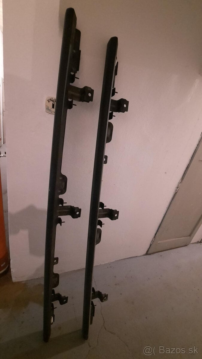 JEEP Wrangler Rubicon - bočné lišty - nášľapy