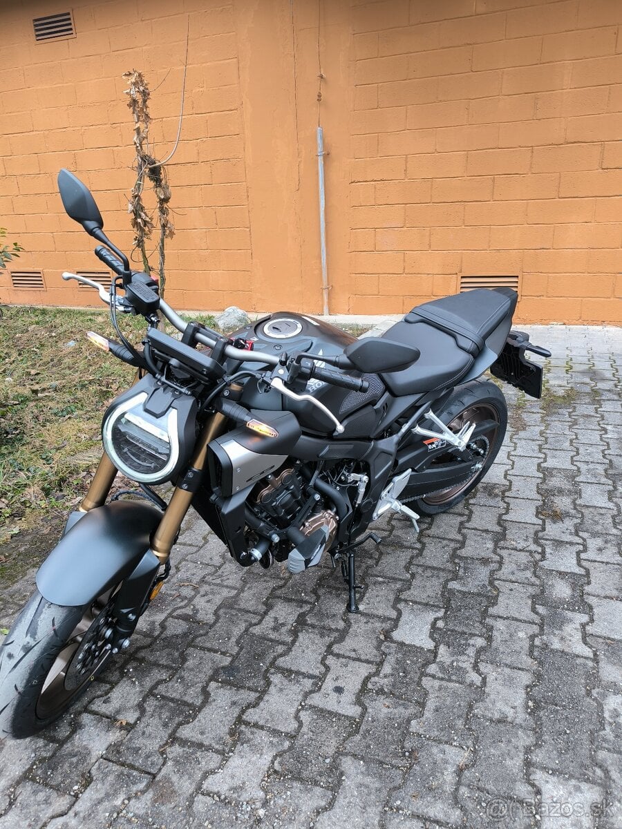 Honda CB 650R e-clutch