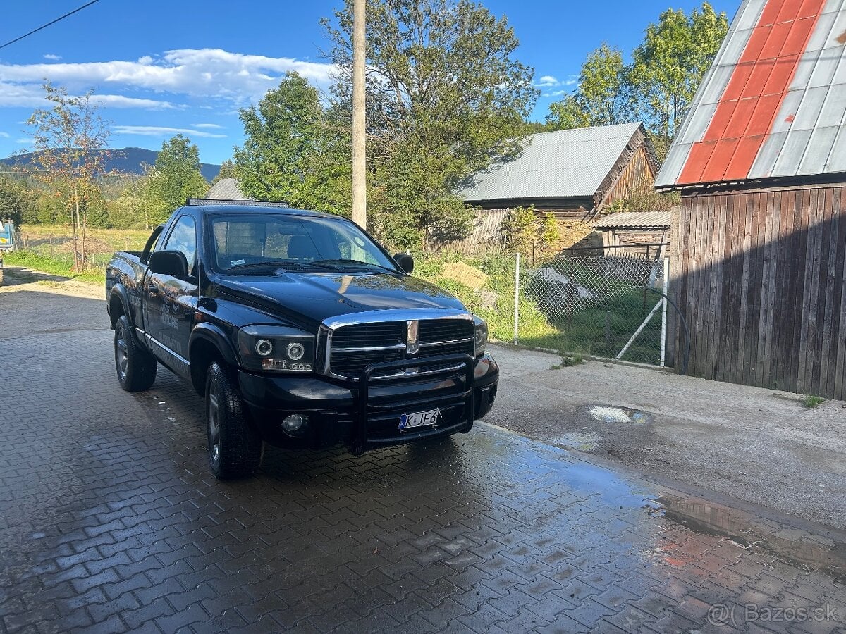 Dodge Ram 1500 5,7 Hemi