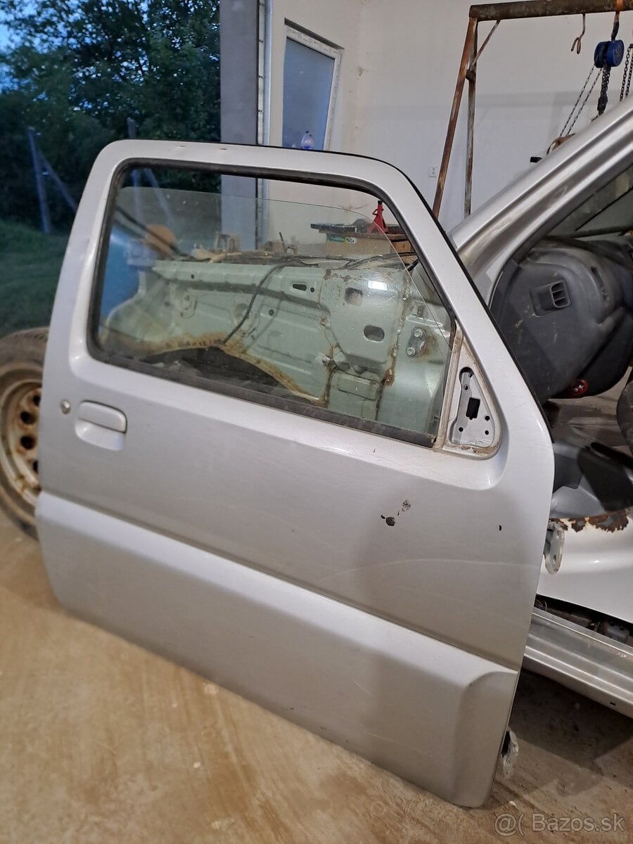 Prave dvere Suzuki Jimny
