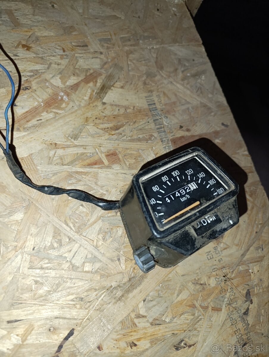 Tachometer na yamahu dt 125 r