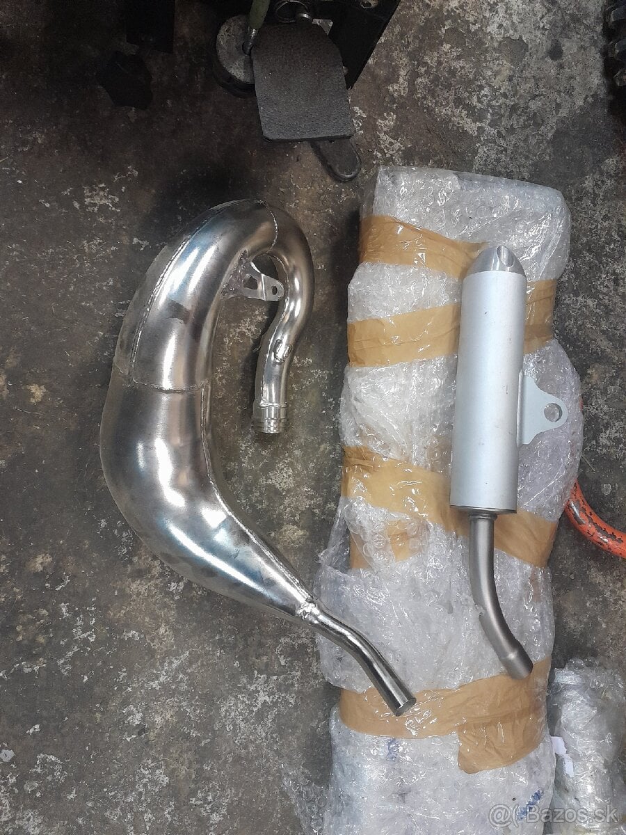 Predam koncovku a koleno KTM sx 65 nová original