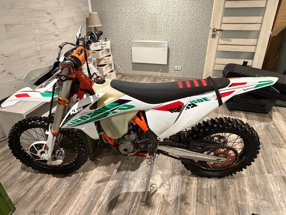 KTM EXC 250- 2020 6days- 4t/  len-24,5mth+ vyfuk akrapovič