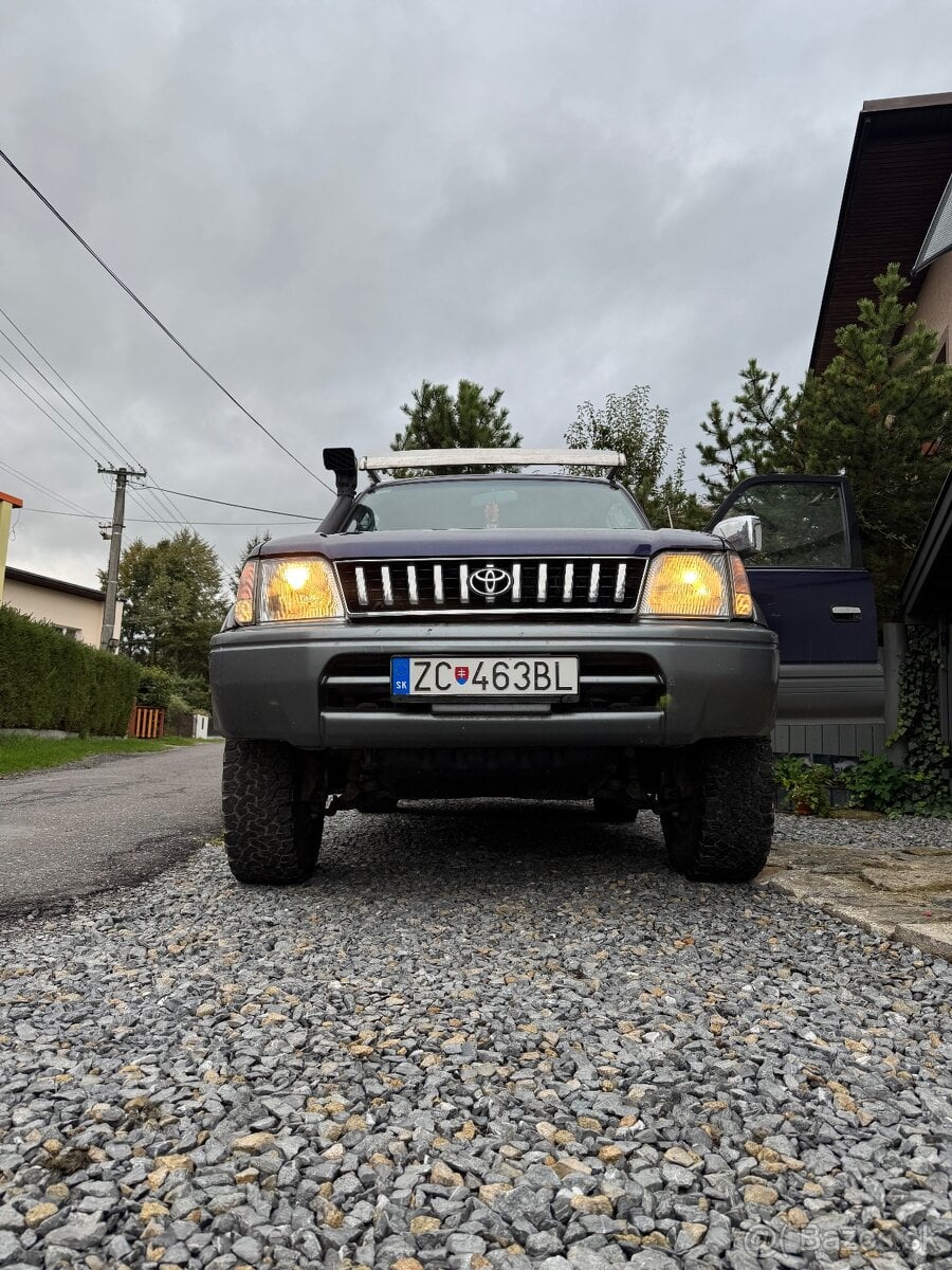 Toyota Land Cruiser 90