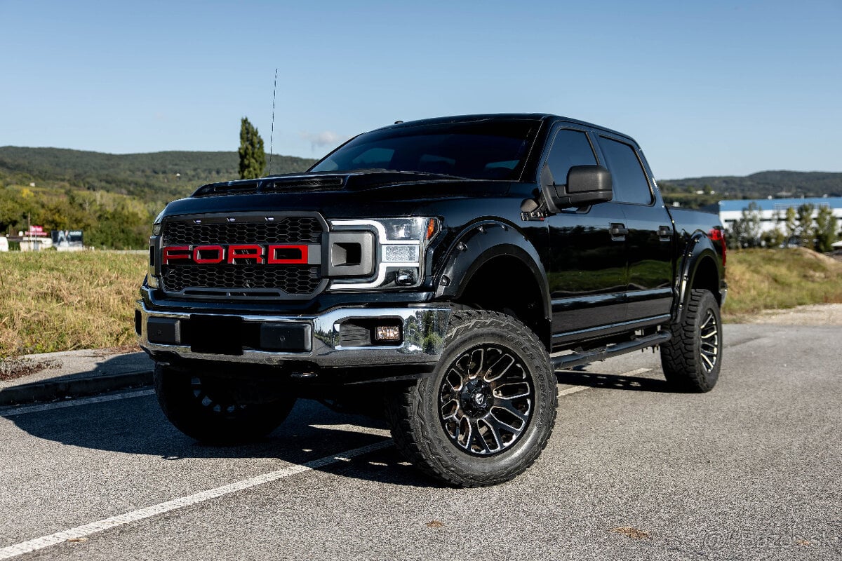 Ford F-150 RAPTOR