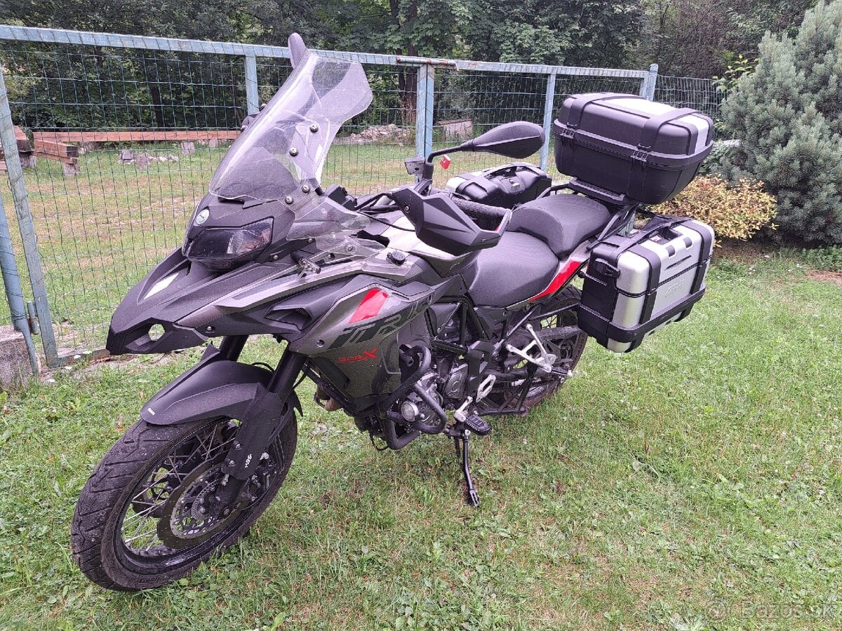 Benelli TRK502 x