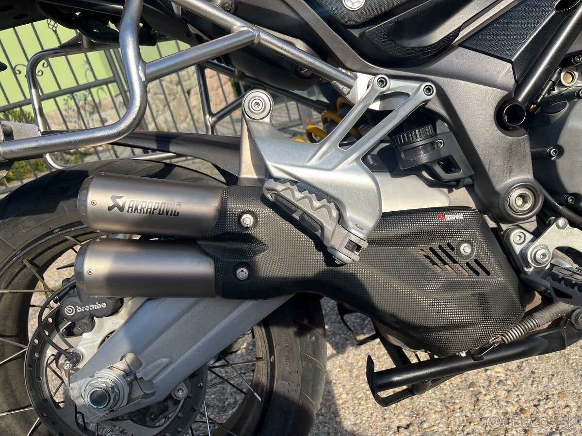 Vymením alebo predám Ducati výfuk akrapovic