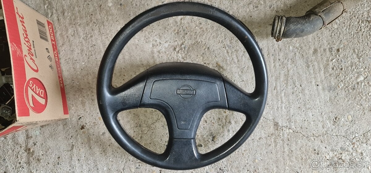 Volant Nissan Patrol Y60