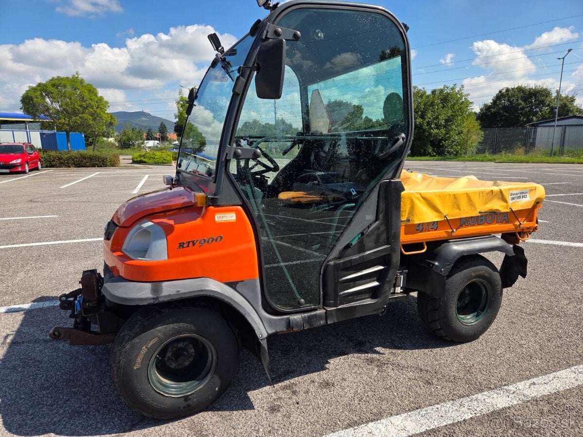 Kubota RTV 900