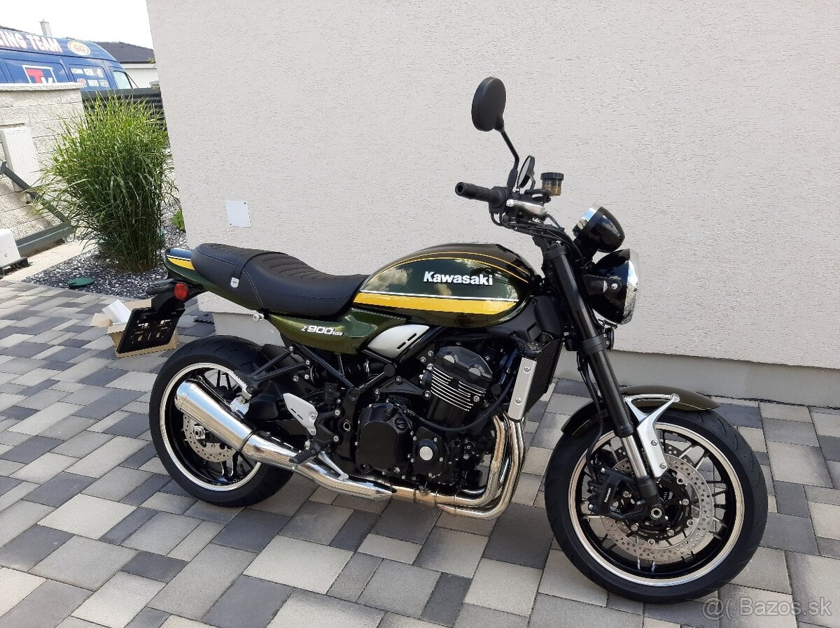Kawasaki Z900RS, r.v. 2020 + vela doplnkov