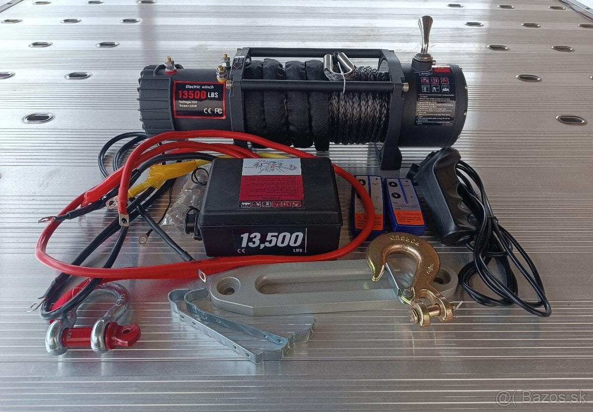 Elektrický naviják 12V 6100kg