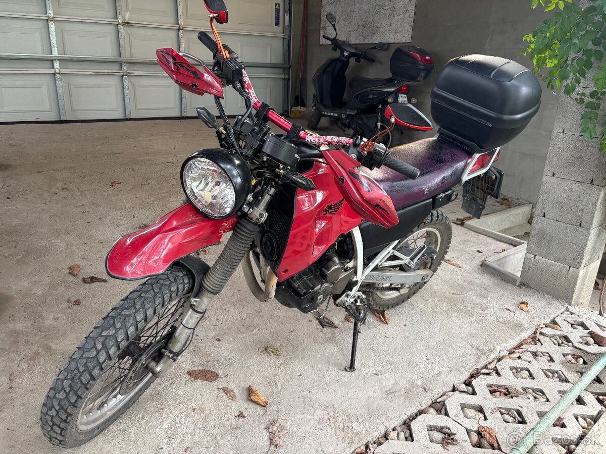 Honda nx 250 dominator