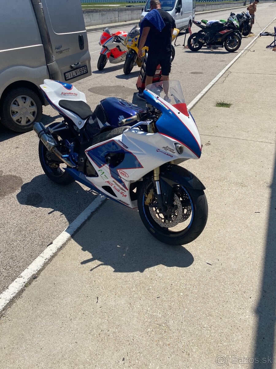 Suzuki GSX-R 600 K4 okruhovka