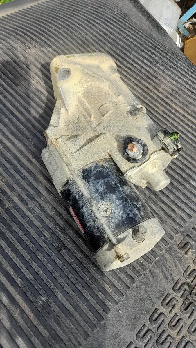 Štarter-Toyota-VW Touareg-Kia Hyundai.