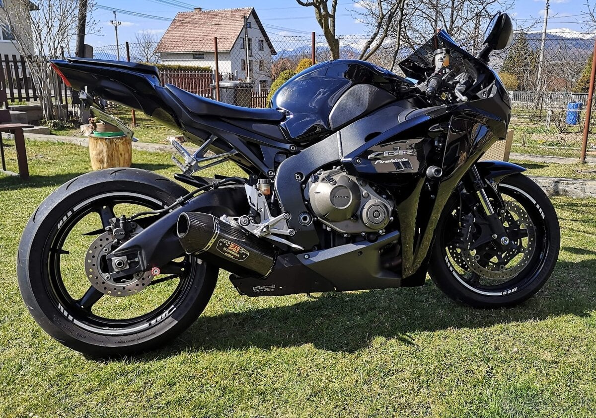 Honda cbr 1000rr