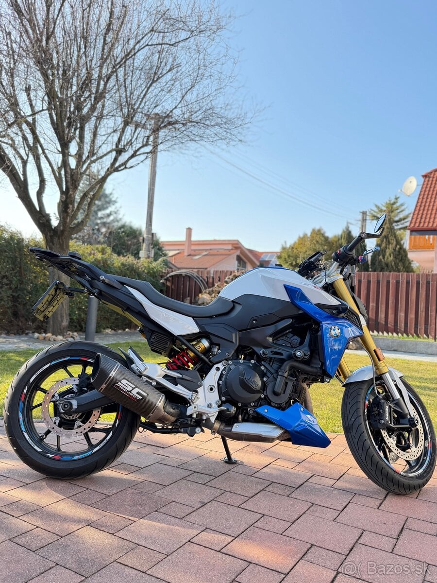 BMW F900R