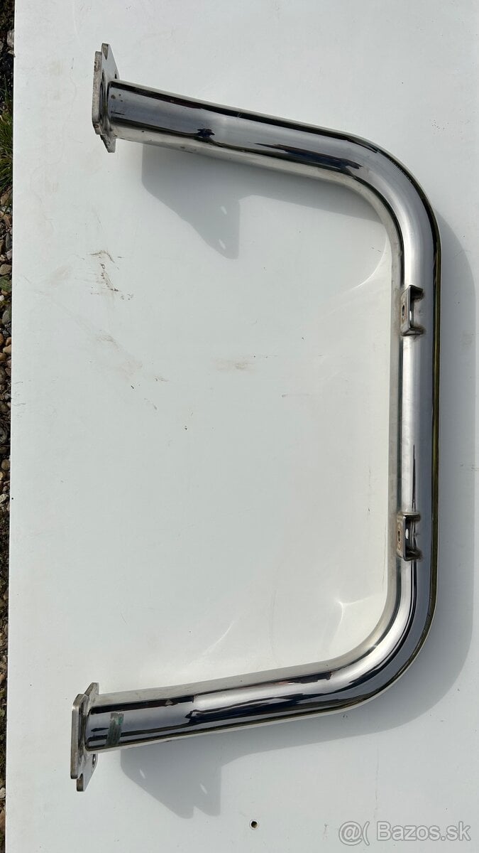 Land Rover Defender Predny Naraznik