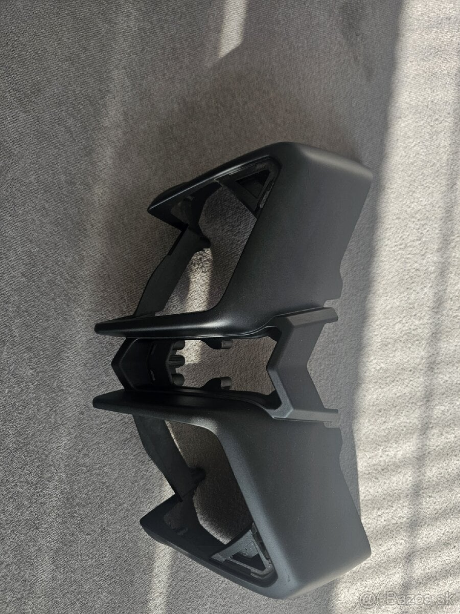 Yamaha MT1O Front mask 100€