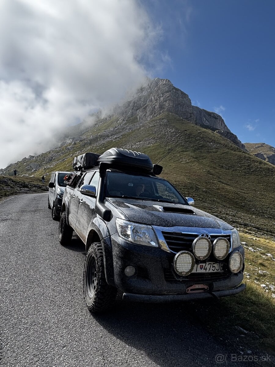 Toyota Hilux podvozková sada