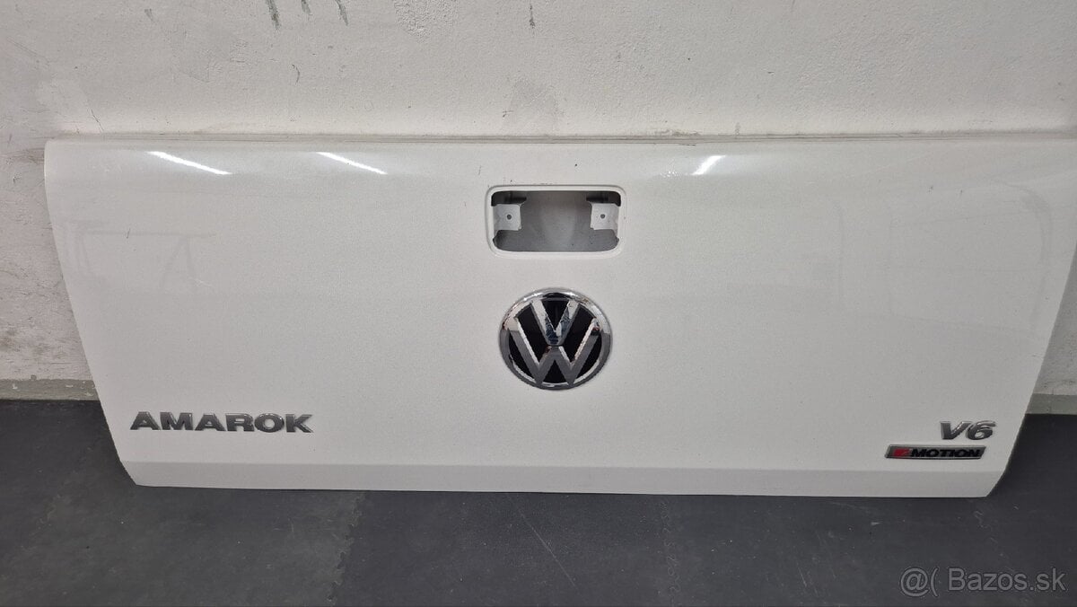 Zadná kapota VW. Amarok