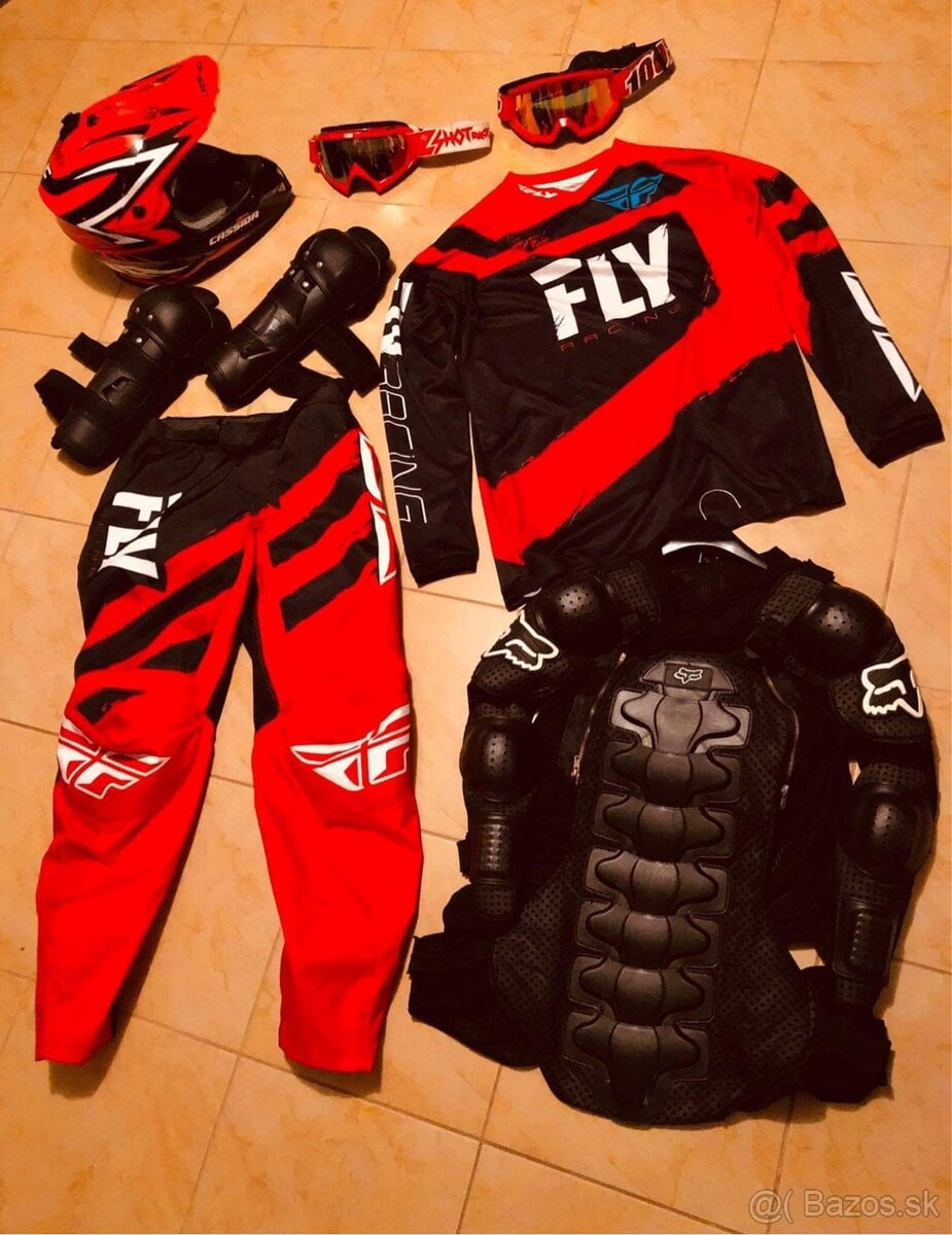 Výstroj dospelácka