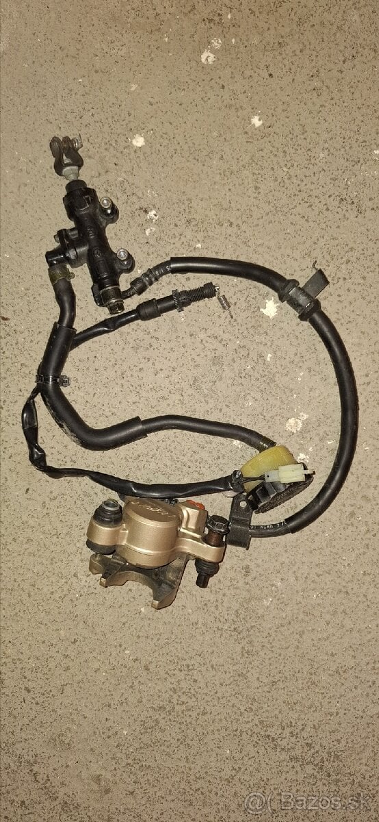 Honda CB 600 Hornet F zadná brzda - bez páky