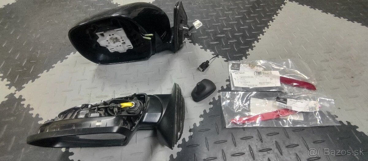 Kia Ceed 3 III CD Land Cruiser 120- zrkadlo antena osvetleni