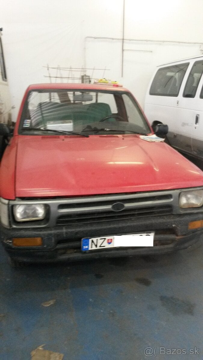 Hilux 2,4D 4x2 rv. 1991