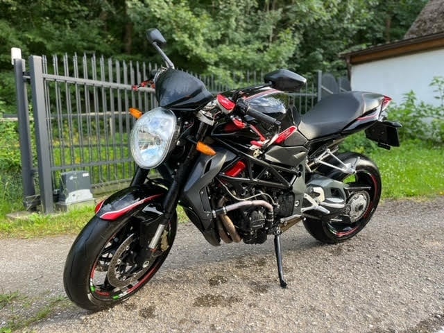 MV Agusta Brutale 1090R