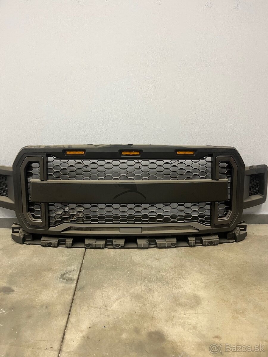 Ford-F150 gril