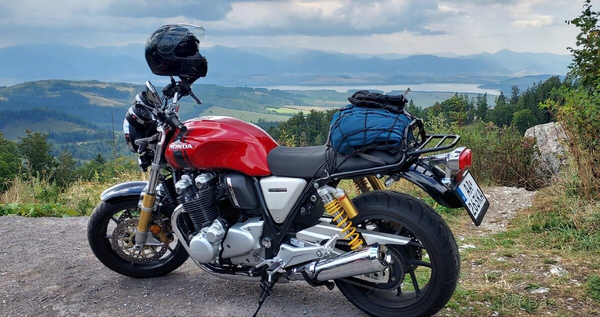 Honda CB1100RS