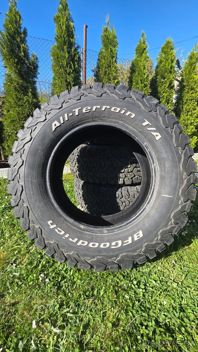 265/70R17 BFGoodrich All-terrain T/A KO2 M+S