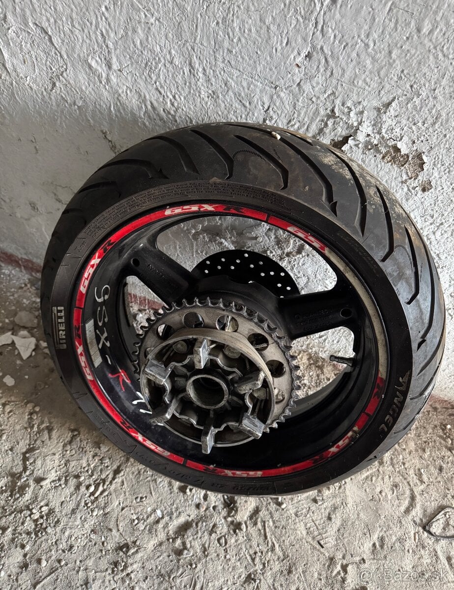 Suzuki gsxr 600 koleso