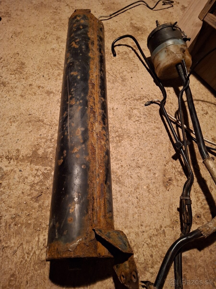 Vzdušnik Discovery 3 Range rover sport