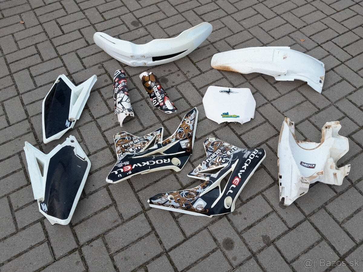 UFO plasty na Suzuki RMZ