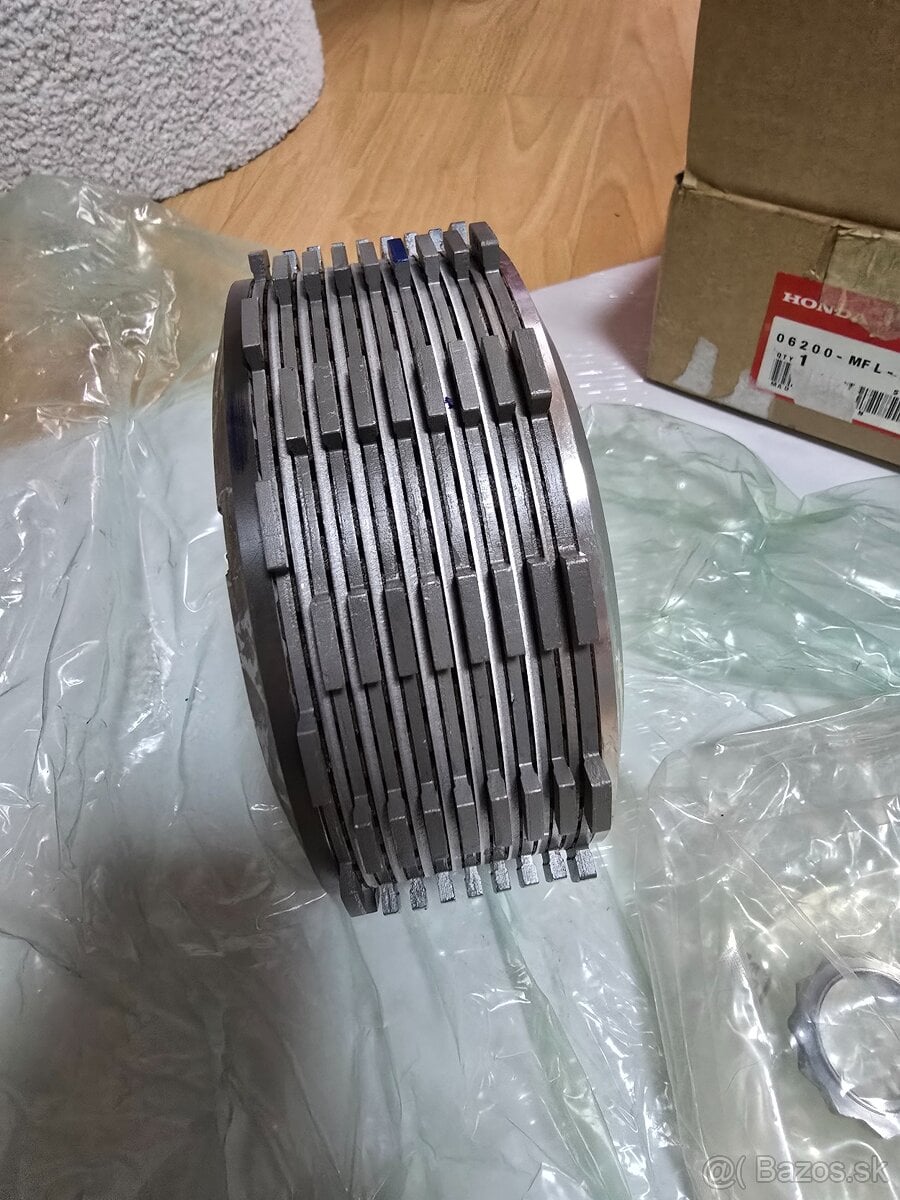 Spojka honda cbr1000rr