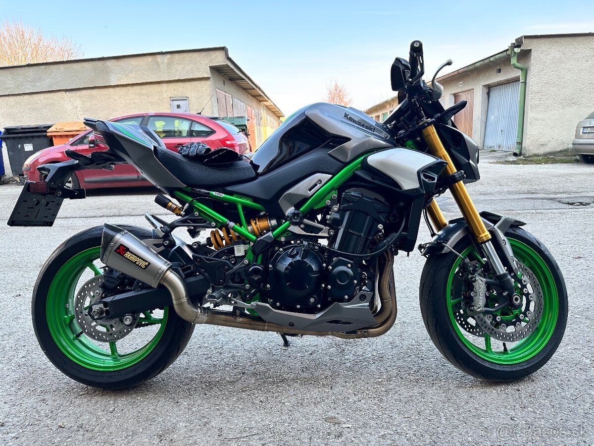 Kawasaki Z900 SE 2025 / Akrapovic full system