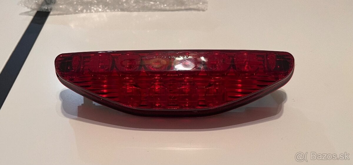 Zadne svetlo HONDA TRX 250 300 400 500 700 450R 450ER 400EX